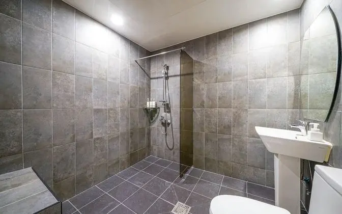 Oda (Standard (Netflix))