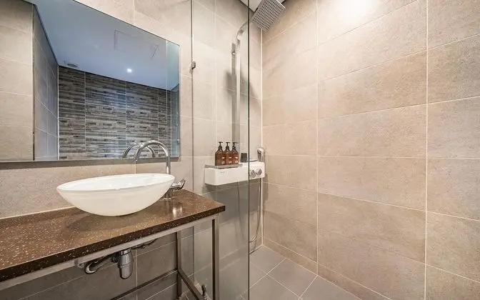 Oda (Deluxe (Netflix available))