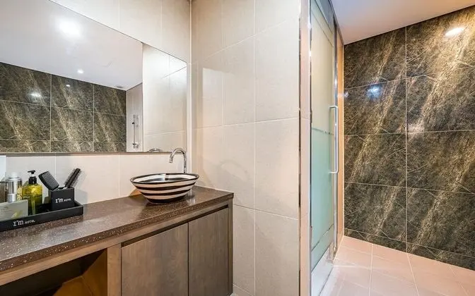 Oda (Premium (Netflix Available Latest Mas)