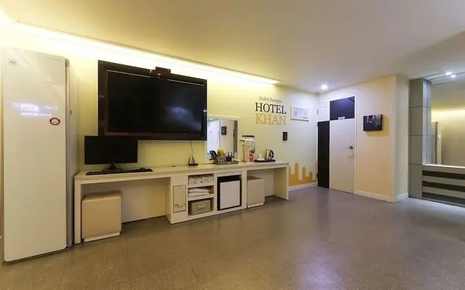 Oda (Deluxe Twin (Netflix available styler)