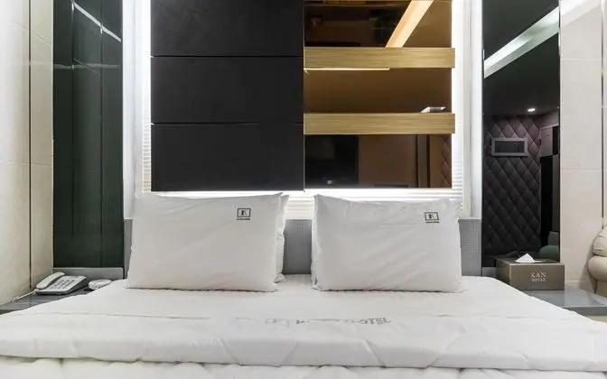 Oda (Firstcomer Special Deluxe (Netflix av)