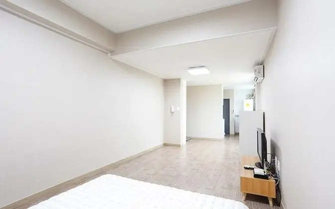 Oda (Room 201)