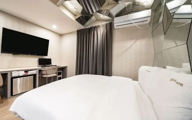 Oda (Deal deluxe (free Netflix breakfast 1)