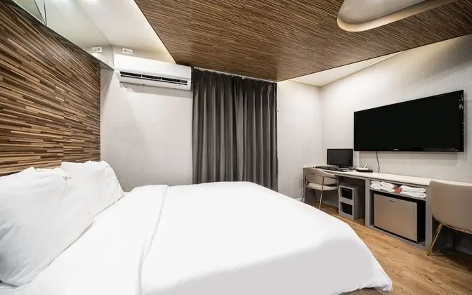 Oda (Deal deluxe (free Netflix breakfast 1)