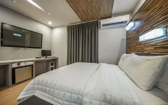 Oda (Deal deluxe (free Netflix breakfast 1)