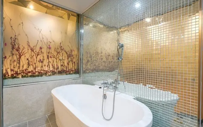 Oda (Deal deluxe (free Netflix breakfast 1)