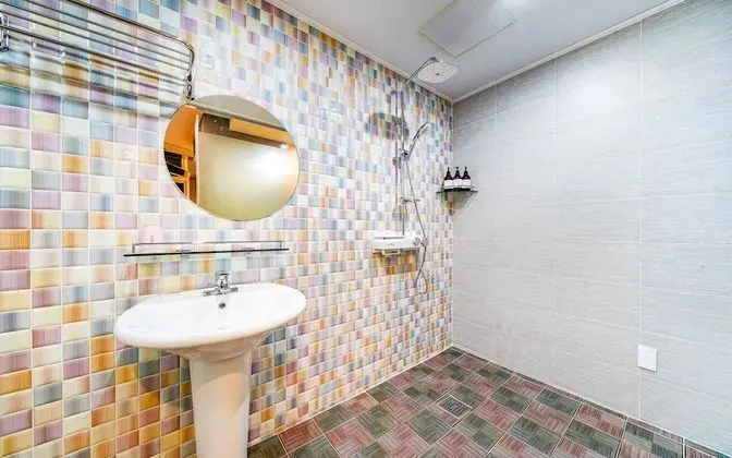 Oda (Special price royal couple room (free)