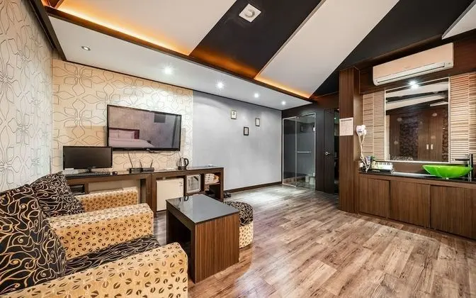 Oda (Deluxe Room - Bathroom Bed Room (Free)