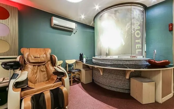 Oda (Premium Massage ROOM)