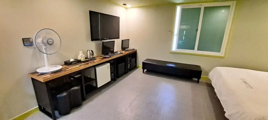 Premier Tek Büyük Yataklı Oda