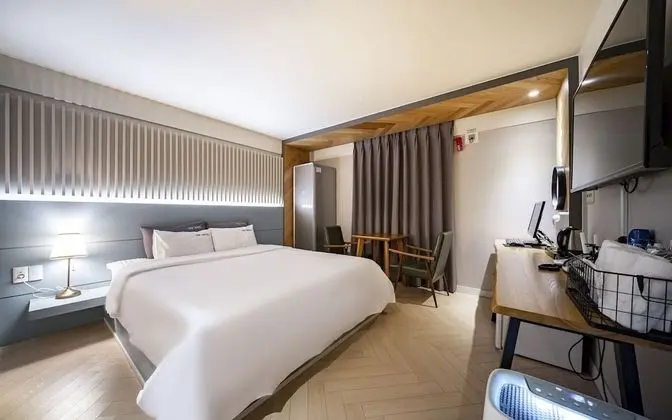 Oda (Deluxe Double (with styler + free use)