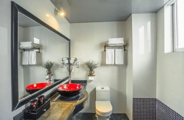 Comfort Tek Büyük Yataklı Oda
