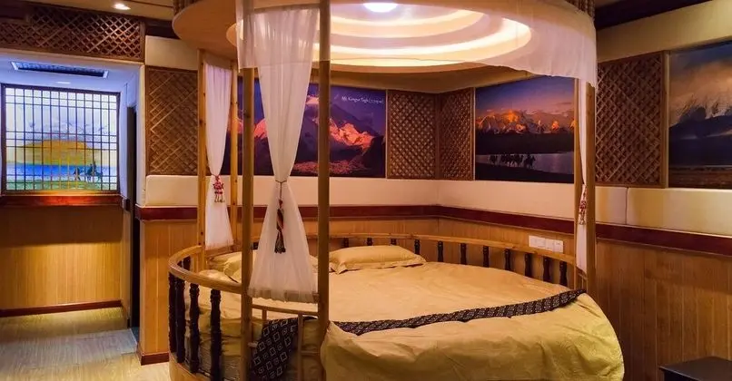 Deluxe Tek Büyük veya İki Ayrı Yataklı Oda