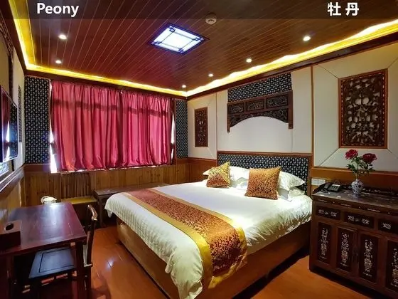 Luxury Tek Büyük Yataklı Oda