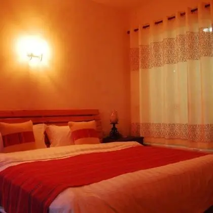 Comfort Tek Büyük Yataklı Oda
