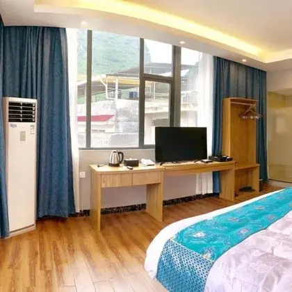 Tek Büyük Yataklı Oda, Dağ Manzaralı