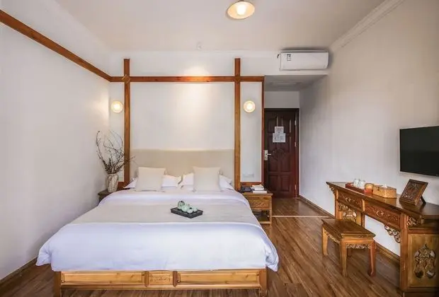 Tek Büyük Yataklı Oda, Balkon