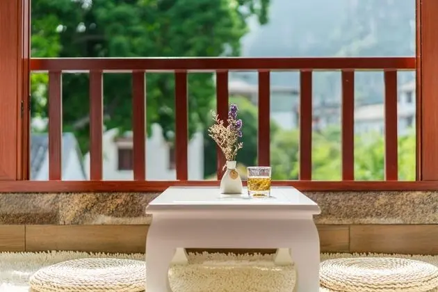Tek Büyük Yataklı Oda, Dağ Manzaralı