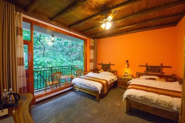 İki Ayrı Yataklı Oda, Balkon, Bahçe Manzaralı