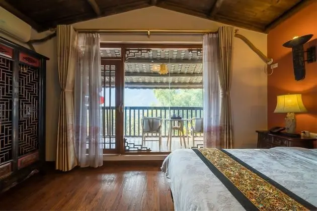 Deluxe Tek Büyük Yataklı Oda