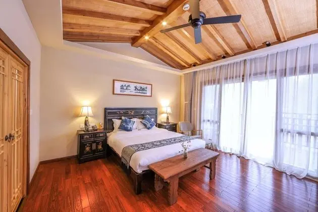 Deluxe Tek Büyük Yataklı Oda, Havuz Kullanımı