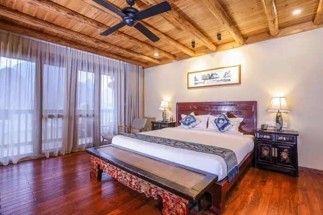 Deluxe Tek Büyük Yataklı Oda, Havuz Kullanımı