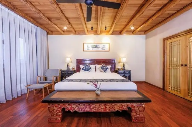 Deluxe Tek Büyük Yataklı Oda, Havuz Kullanımı