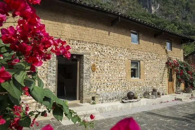 Family Ev, Birden Çok Yatak Odası, Avlu