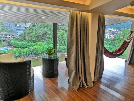 Comfort Süit, Sigara İçilmez