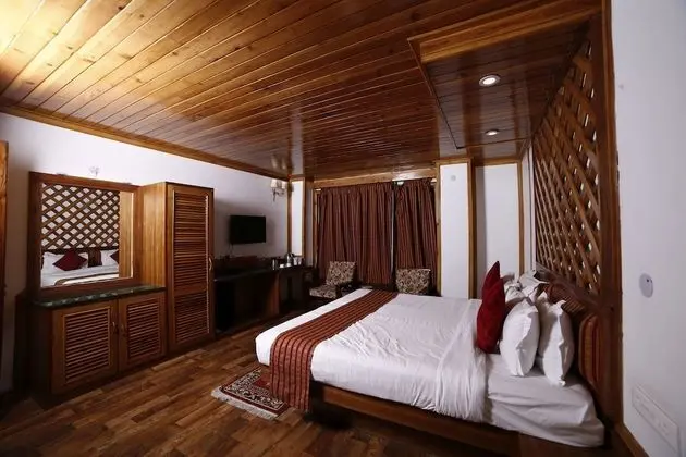 Deluxe Tek Büyük Yataklı Oda, 1 Çift Kişilik Yatak, Engellilere Uygun
