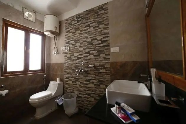 Deluxe Tek Büyük Yataklı Oda, 1 Çift Kişilik Yatak, Engellilere Uygun