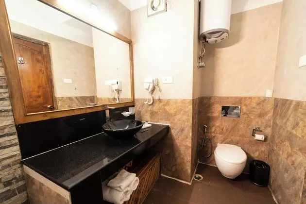 Premium Tek Büyük veya İki Ayrı Yataklı Oda, 1 Çift Kişilik Yatak, Sigara İçilebilir, Dağ Manzaralı