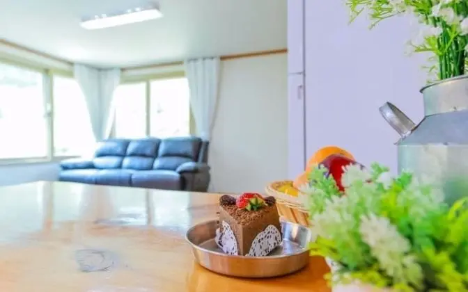 Oda (Separate House )