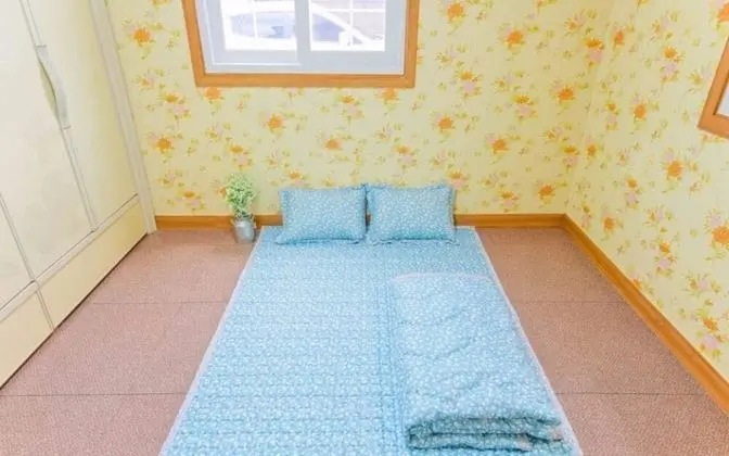 Oda (Separate House )