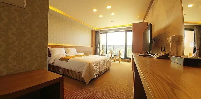 Deluxe Tek Büyük Yataklı Oda