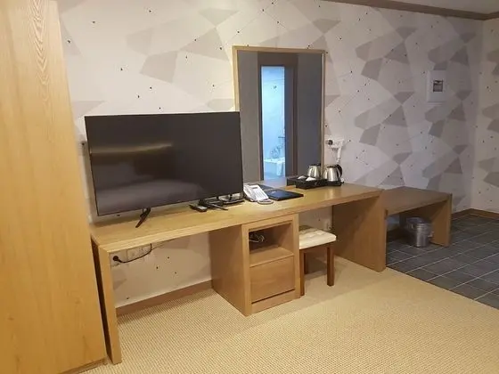 Deluxe Tek Büyük Yataklı Oda