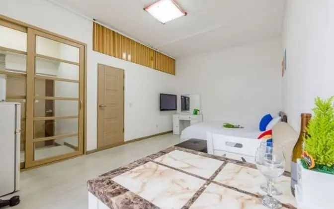Oda (Room 102 (Private Terrace))