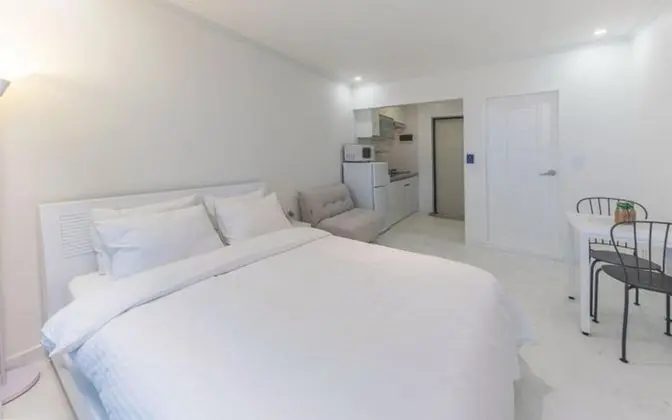 Oda (Room 302 Sunset Ocean (Spa))