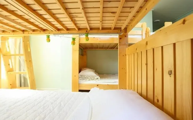 Oda (YOLOHA 3-Female Guesthouse)