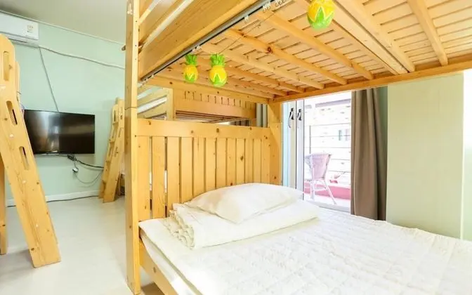 Oda (YOLOHA 3-Female Guesthouse)