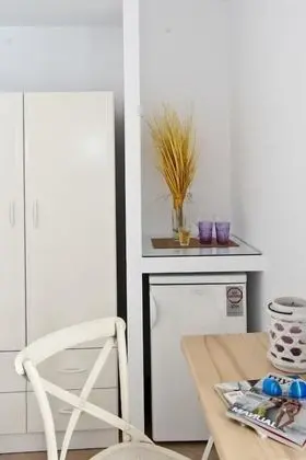 One Bedroom Apartment