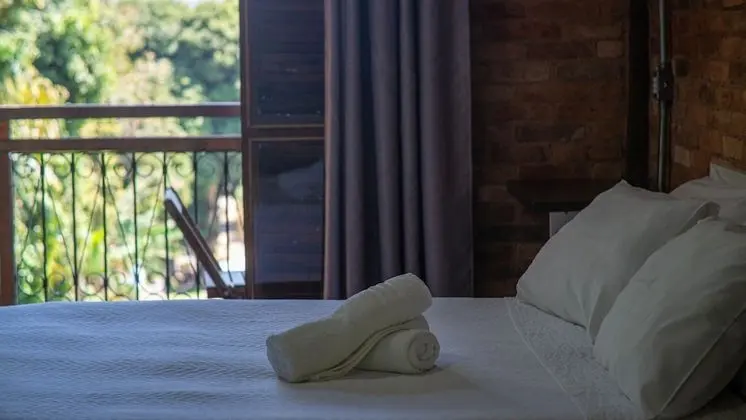 Deluxe Tek Büyük Yataklı Oda, Havuz Manzaralı (Ofurô)
