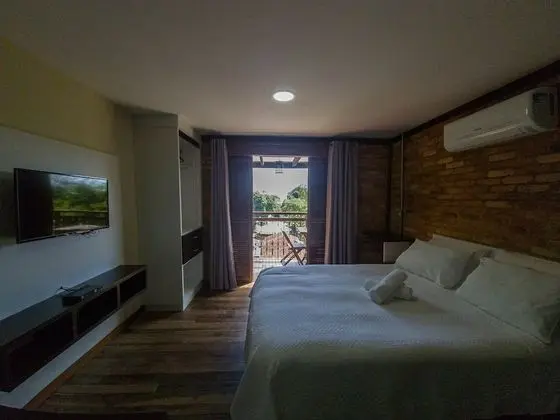 Deluxe Tek Büyük Yataklı Oda, Havuz Manzaralı (Ofurô)