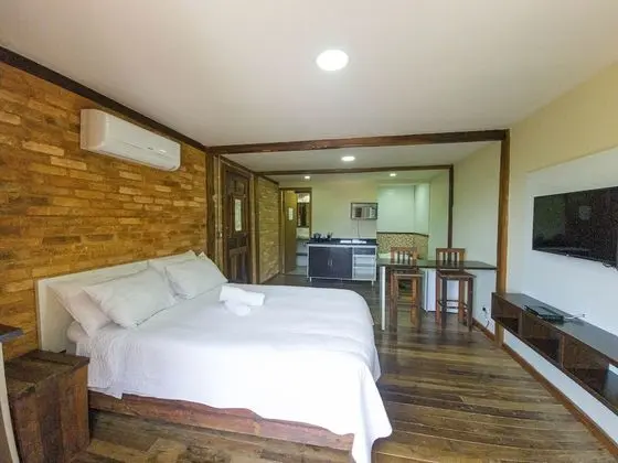 Deluxe Tek Büyük Yataklı Oda, Havuz Manzaralı (Ofurô)
