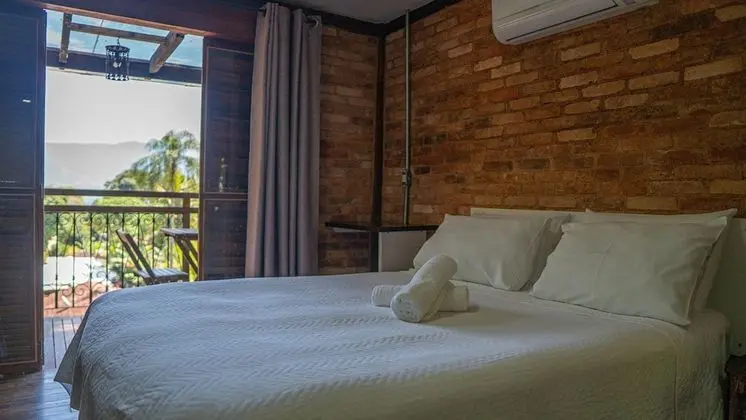 Deluxe Tek Büyük Yataklı Oda, Havuz Manzaralı (Ofurô)