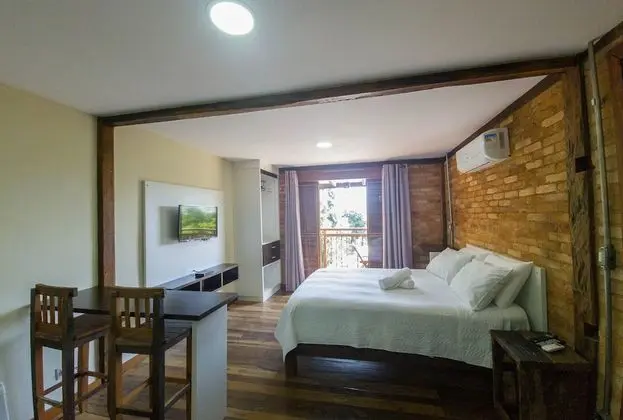 Deluxe Tek Büyük Yataklı Oda, Havuz Manzaralı (Ofurô)
