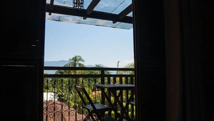 Deluxe Tek Büyük Yataklı Oda, Havuz Manzaralı (Ofurô)