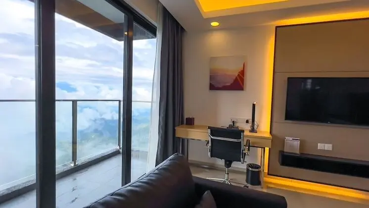Luxury Süit, 1 Yatak Odası, Balkon, Dağ Manzaralı