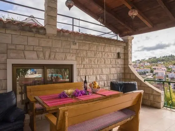 Villa (Three Bedroom Villa with Pool)