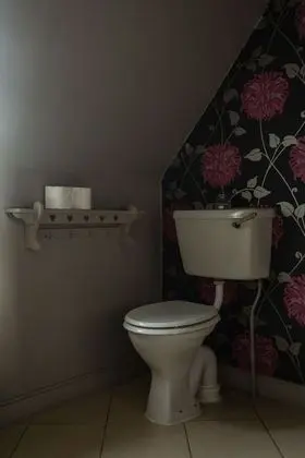 Üç Kişilik Oda